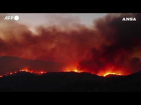 Maxi rogo in Spagna, la devastazione dell’incendio vista dall’alto
