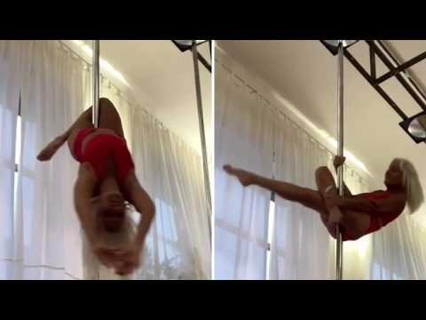 Idanna Abignente, 82 anni, e le evoluzioni sul palo della pole dance