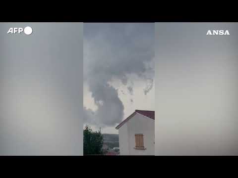 Mini-tornado a nord di Saint-Etienne
