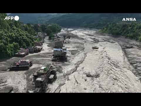 Nepal, le drammatiche immagini dall’alto della devastazione