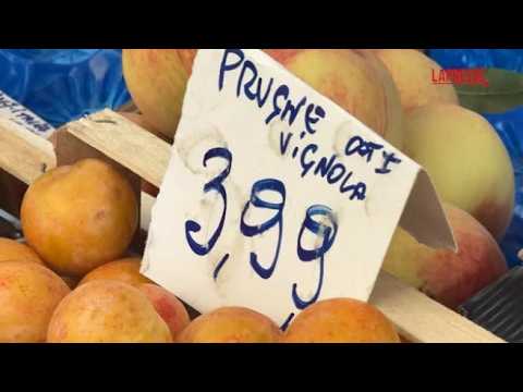 Milano, i rincari sulla tavola dei cittadini: «Frutta e verdura? Come una gioielleria»