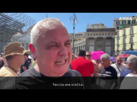 Campi Flegrei, tensioni alla protesta dei cittadini di Pozzuoli
