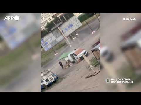 Ucraina, drone russo dà la caccia a un uomo a Kherson