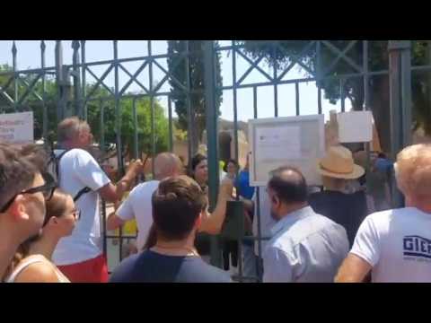 Scavi di Pompei, proteste all’arrivo del ministro Giuli