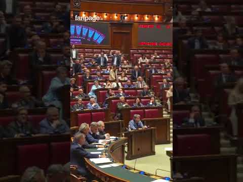 La maggioranza vota contro l’uso delle chat di Delmastro