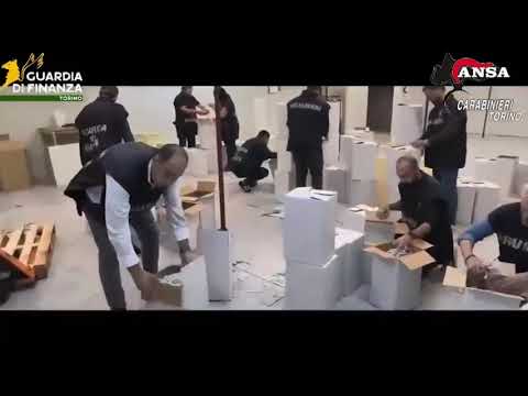 Contrabbando di sigarette da Torino verso il Nord Europa, 23 misure cautelari