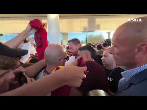 Calcio, Molina arriva a Ciampino atteso dalla Roma