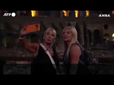 “Una Notte al Colosseo”, a Roma tutto esaurito per le visite guidate dopo il tramonto