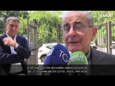 Ferragosto, a Milano pranzo per oltre 250 senzatetto. Delpini: “Preoccupati da aumento poveri”