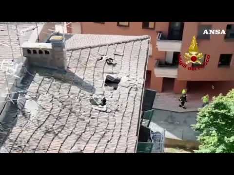 Esplosione in una palazzina a Perugia, le immagini dal drone dei Vigili del Fuoco