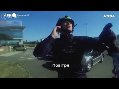 Raid russo a Kryvyi Rih, bodycam riprende il momento dell’attacco al centro commerciale