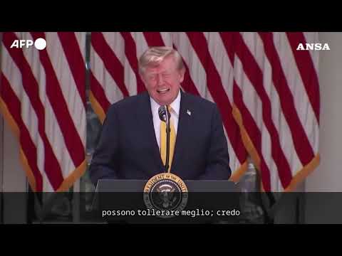 Trump collega i vaccini all’autismo: “Ai bambini 5 piccole dosi anziché una massiccia”