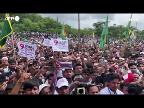 Bangladesh, rifugiati Rohingya protestano per le condizioni di vita nei campi profughi