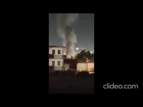 Fiamme a Napoli est, bruciano capannoni industriali a Poggioreale