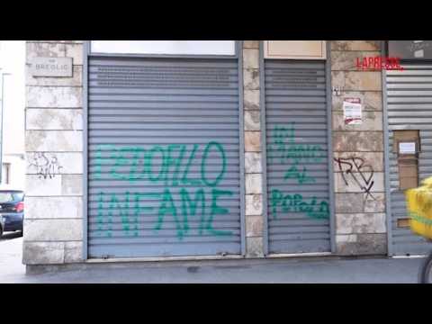 Torino, scritte sulle serrande del minimarket in cui è stata molestata una ragazza di 13 anni: «P…
