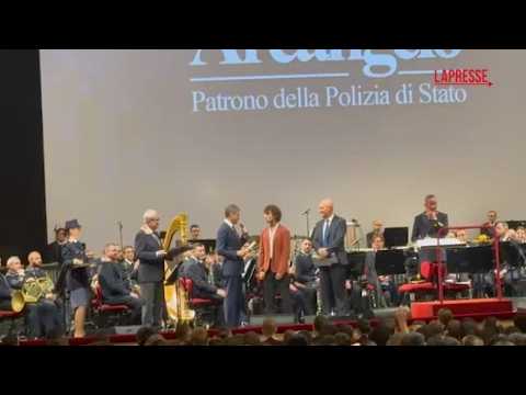 Milano, Davide Cavallo premiato come «poliziotto ad honorem»