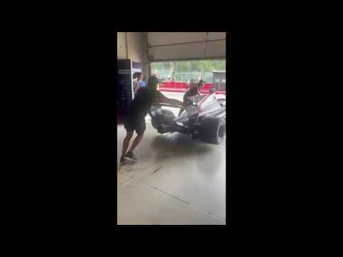 Imola, il video delle prove in pista delle auto da corsa guidate dell’Ai: «Sfrecciano oltre i 250…