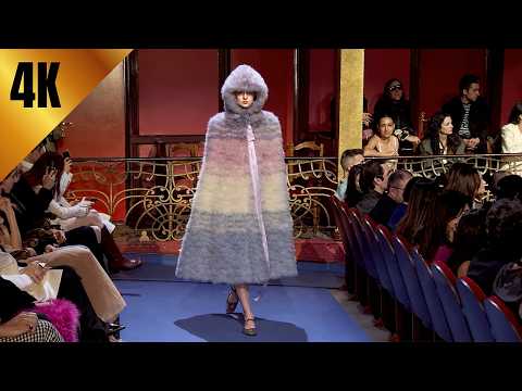 Teresa Helbig | Fall Winter 2026/2027 | Madrid