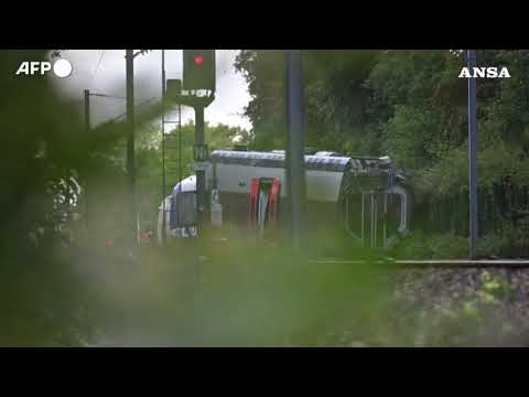 Treno deragliato in Francia, la polizia segue la pista del sabotaggio