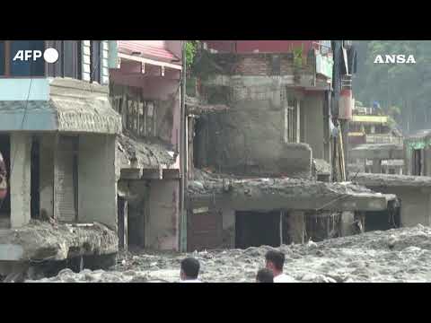 Inondazioni in Nepal e Tibet: “Oltre mille le vittime”