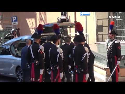 Roma, Mattarella e Meloni ‘accompagnano’ il feretro di Emma Bonino