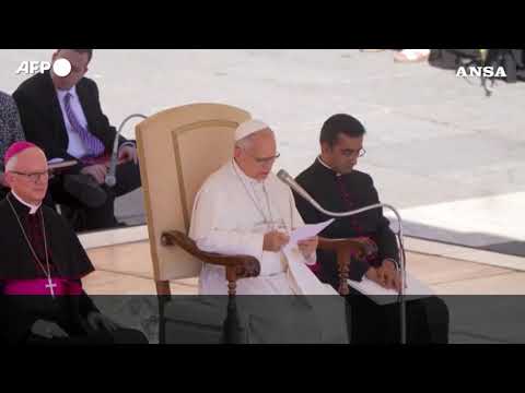 Papa: “In un tempo segnato da preoccupanti squilibri la Chiesa serve l’umanità”