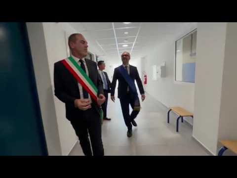 Partita a volley tra le autorità all’inaugurazione della nuova sede del Liceo Canova