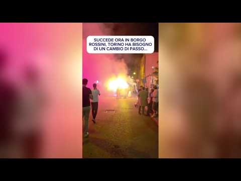 Fumogeni e bengala per strada in Borgo Rossini, la «risposta» della movida alla nuova zona rossa …